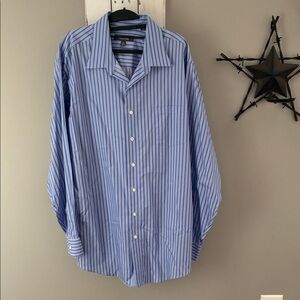 Men’s light purple striped button down dress shirt